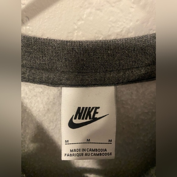 Men’s Medium Gray Nike Sweater - Picture 3 of 3